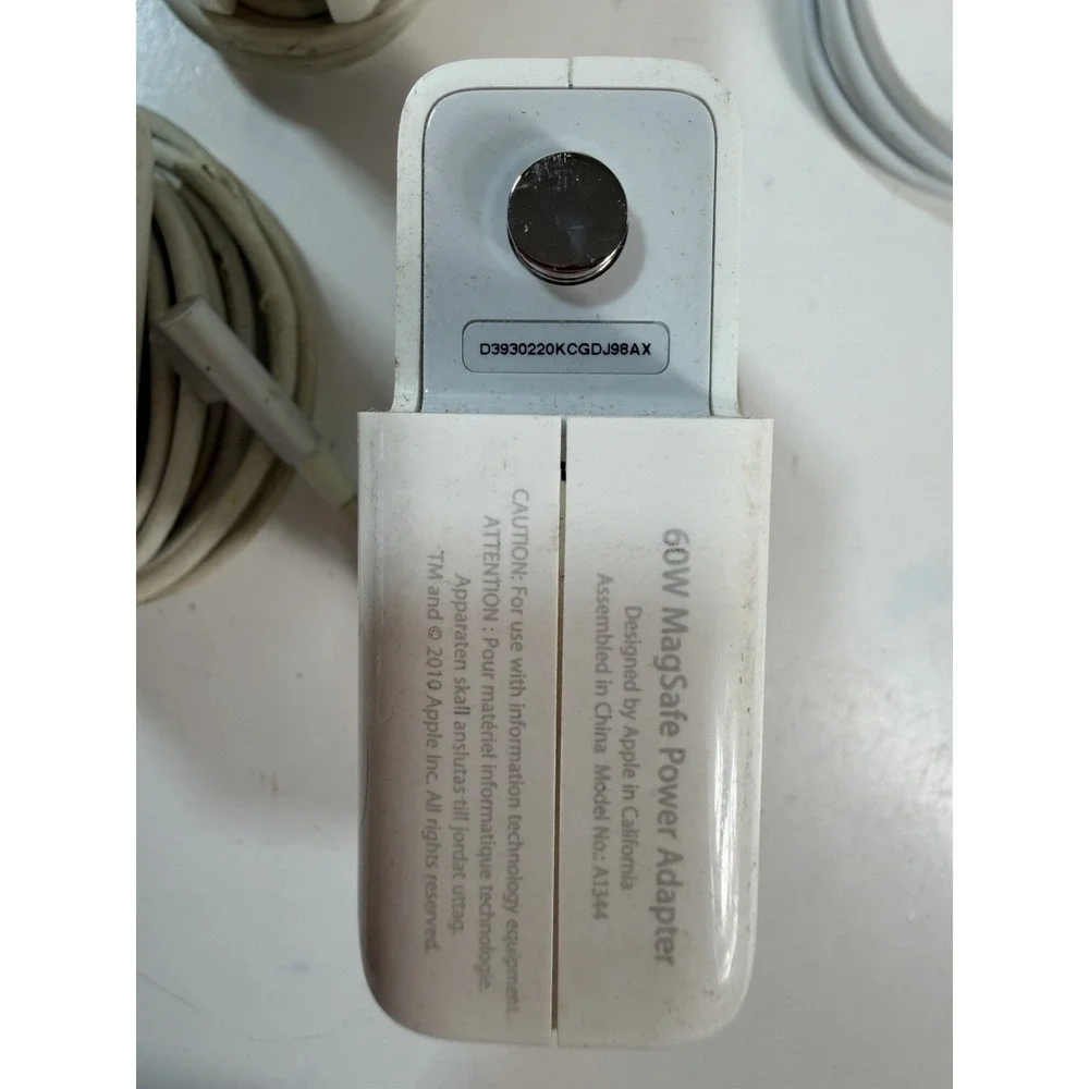 Lot of Apple MagSafe 60W, 85W Power Adapters & Cables (For Parts/As Is)